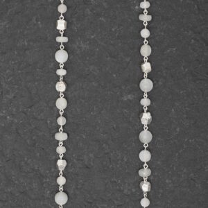 Collana Artigianale fatta a mano Corta in Argento 925 - Silver - con pietra naturale colore bianco perla - Pietra di Luna Lunaria Adularia - Pepite d’Argento dadini - Baco Ortigia - Siracusa